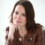 JulieSmolyansky_Headshot.jpg