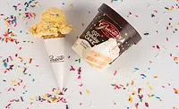 GraetersBirthdayCake.jpg GraetersBirthdayCake.jpg