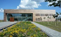 Glaeserne-Molkerei-Gebaeude (2).jpg