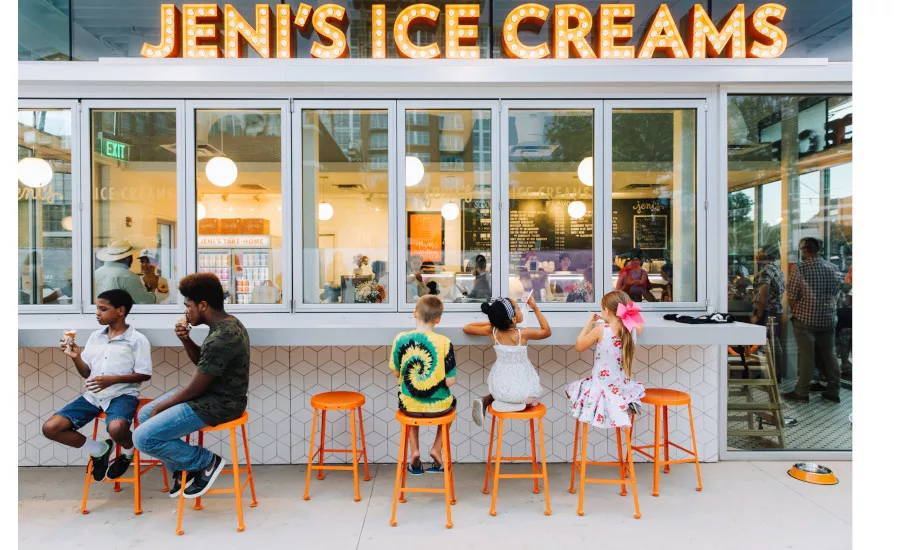 Jeni's Splendid expands to franchising