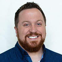 Jordan Oakes headshot