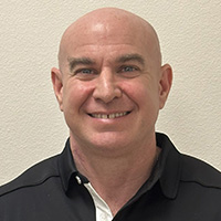 Derik Robinson headshot