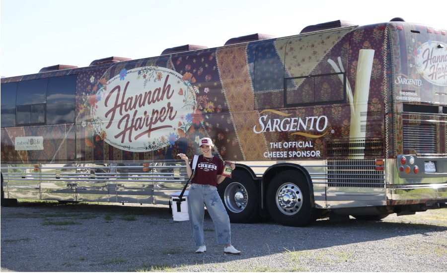 Sargento teams with country music star