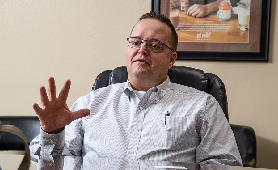 It's a matter of teamwork for Borden Dairy's Dallas plant