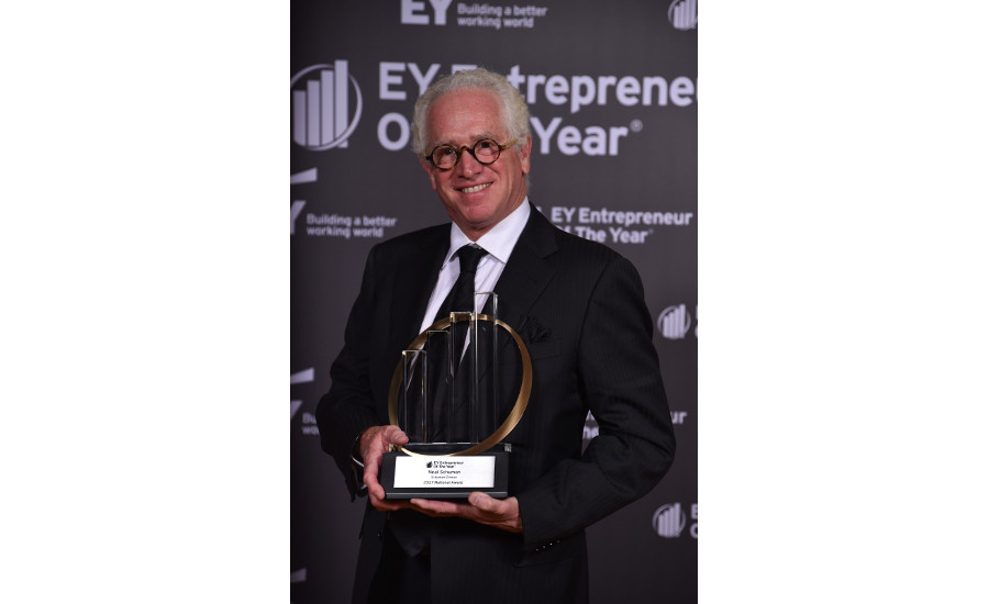 Neil Schuman wins EY award