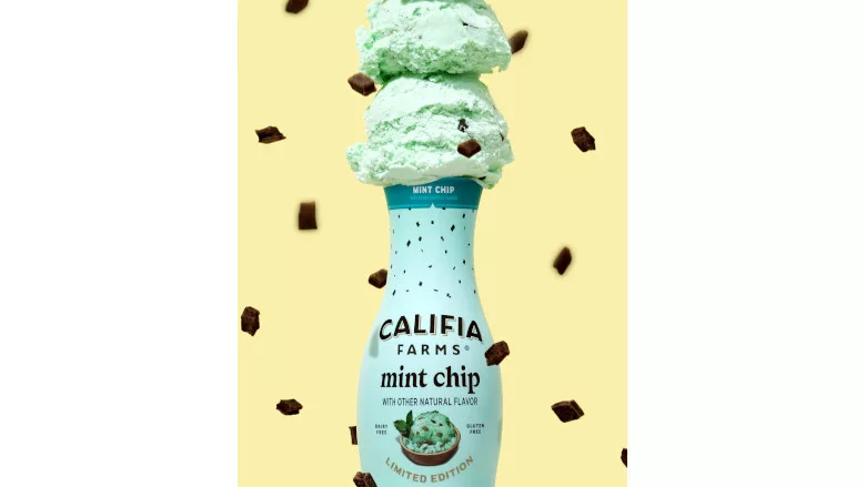 Califia Farms Mint Chip Oat Creamer