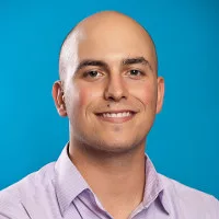 Travis Scola