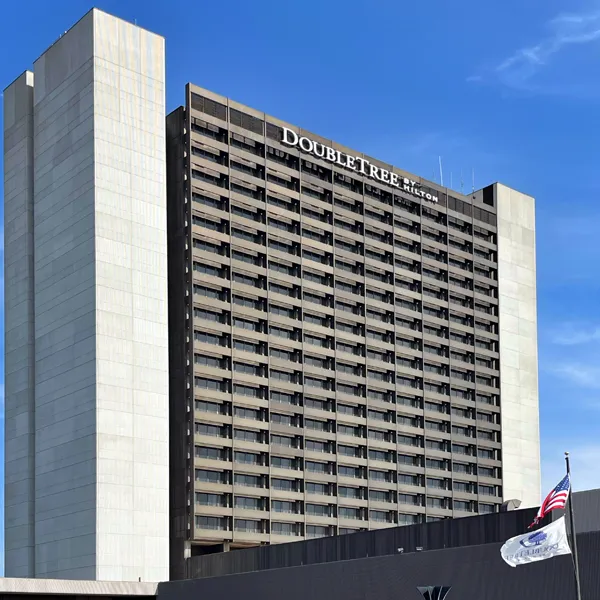 DoubleTree by Hilton Bloomington